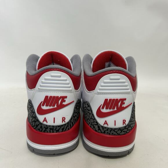 Nike Air Jordan 3 Retro “Fire Red” 2022 - Picture 5 of 8